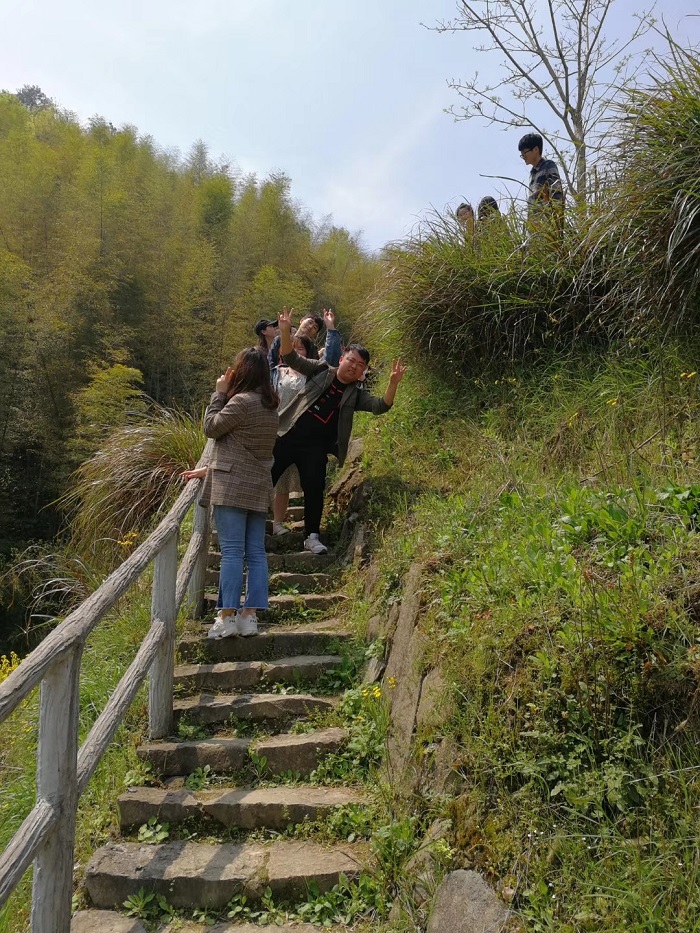 微信图片_20190409182048.jpg
